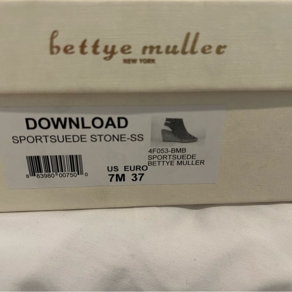 Bettye Muller Tan Wedge Espadrilles - Picture 5 of 5